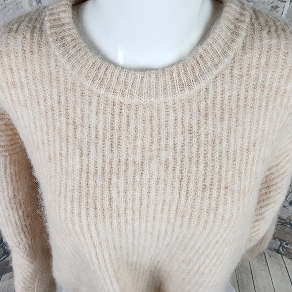 Wichery Fluffy Crew Neck Knit Pullover Sweater Alpaca Wool Oat Size XL - Picture 4 of 12